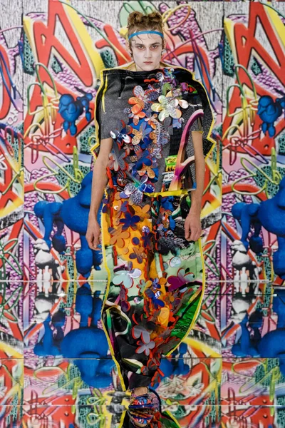 Look 5